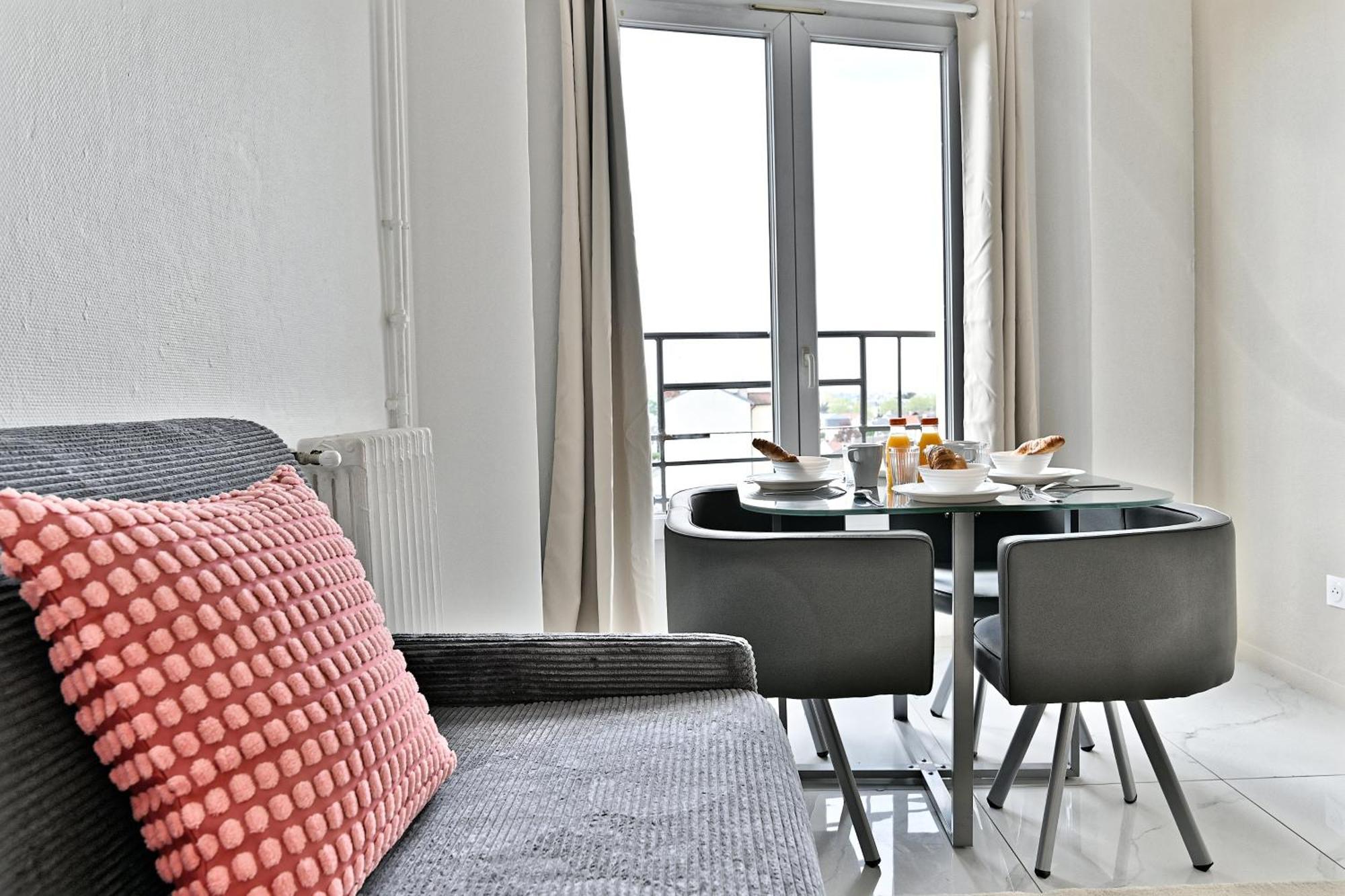 Appartement Paisible Et Moderne - Gagny Exterior photo